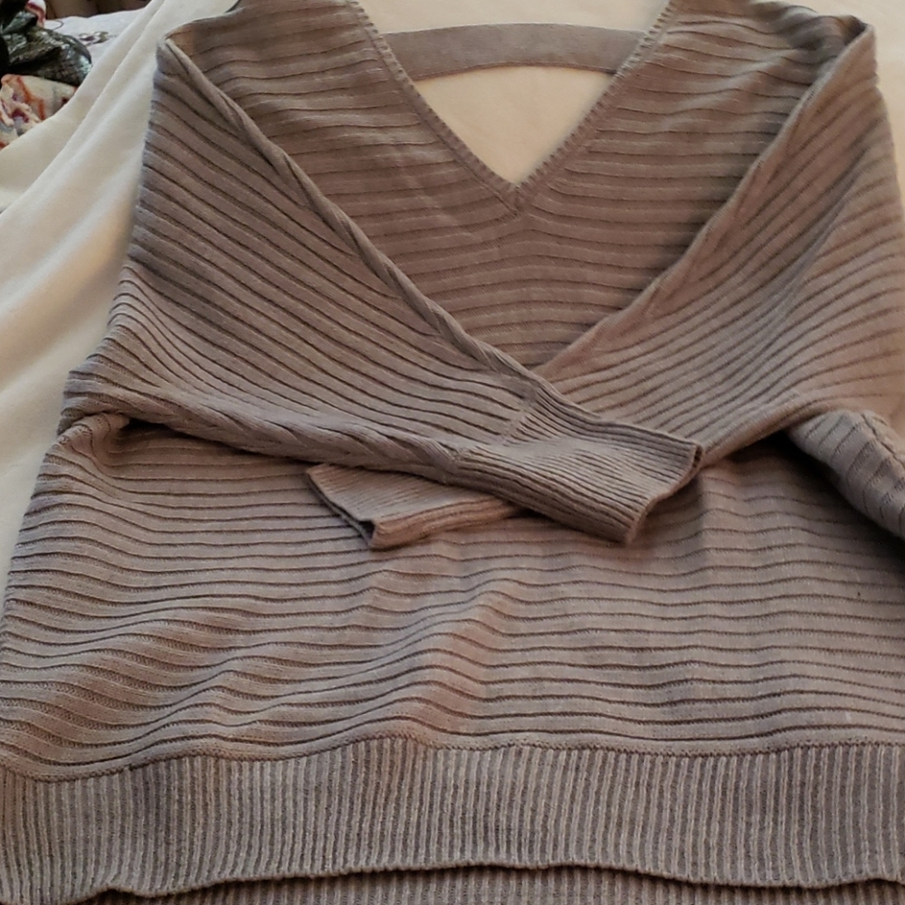 Sweater with back detail